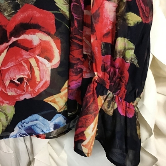 NWT Show Me Your Mumu Ladybug Floral Top - Picture 3 of 5